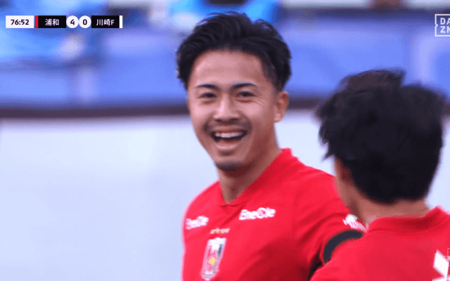 “2428日ぶりのアシスト”浦和FW安部裕葵が「やっぱり天才」「奇跡の復活」完璧クロスにファン喝采「軌道に痺れた」