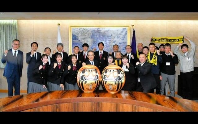 前橋育英の男女サッカー部、全国大会出場を前橋市と群馬県に報告