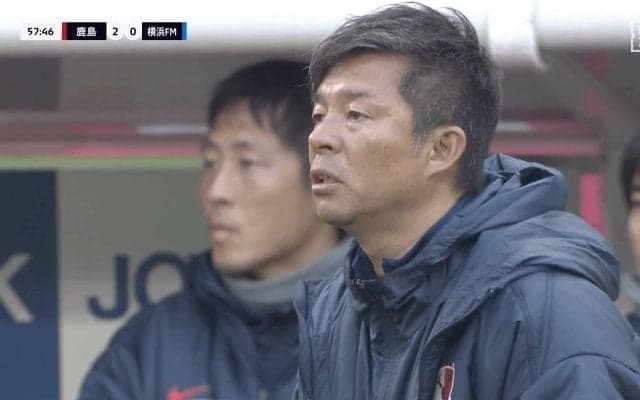 驚愕！51歳鹿島監督の“神トラップ”が話題沸騰「めっちゃ綺麗」「柔らかい」クリアボールを華麗にコントロールした瞬間