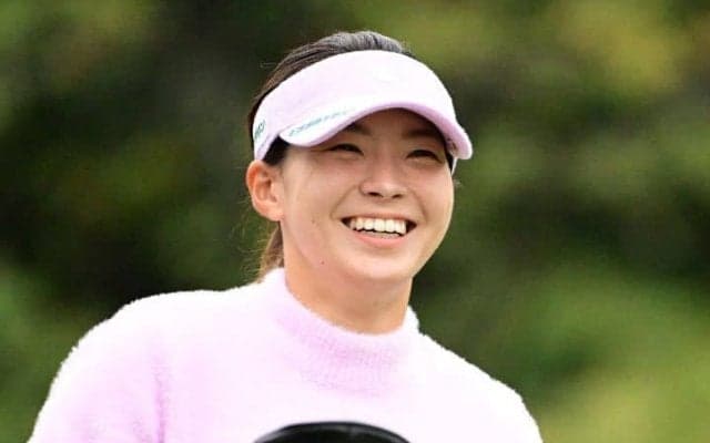 「悔しい気持ちいっぱい」の2025年から「もっと笑顔いっぱい」の2026年へ　渋野日向子が来季米ツアー出場権獲得を報告