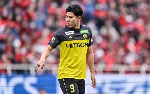 J1柏が町田戦で証明した｢エースストライカー復活｣と、時間をかけた揺さぶりにも動じない自信【｢2025年J1ベストのサッカー｣はあのチーム】(2)
