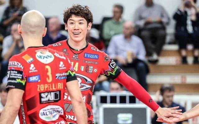 石川祐希の誕生日をペルージャ公式がお祝い「また面白いことやらされてる笑」「愛されてますなぁ」