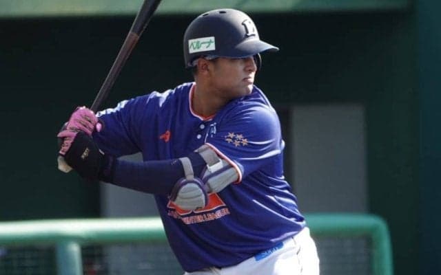 19歳の衝撃弾は“理解不能”「何で入るねん」　レジェンドと激似…力感ゼロに「意味分からん」