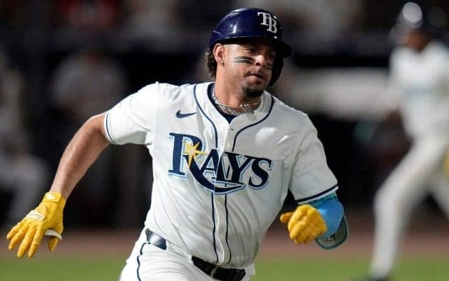 MLB74発でもNPB行きの噂…26歳有望株の新天地　手にした3.8億円、弱小球団から描く再起