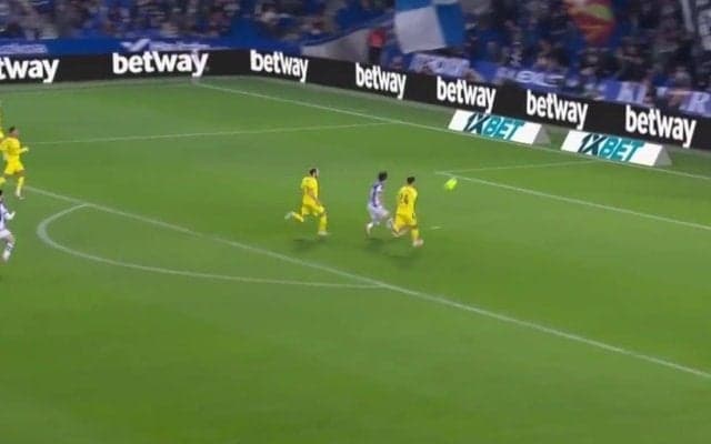 久保建英、痛恨の決定機逸「なぜ右でいった」ハーフウェイラインから超高速ラン→完璧な抜け出しからの右足フィニッシュも枠外へ…「こういうの決めないと」