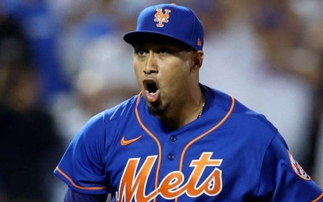 ディアス正式発表から6分…MLBの“早業”に米ファン仰天　「いい顔」「最高だ」