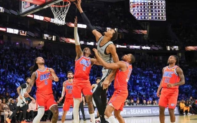 スパーズがサンダーとの激闘を制しNBAカップ決勝へ…ウェンバンヤマが復帰戦で躍動