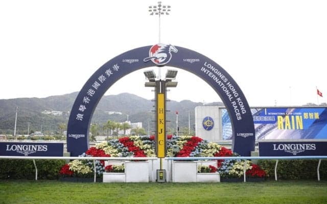 【香港ヴァーズ】凱旋門賞3着のソジーが抜け出す…アーバンシックは10着