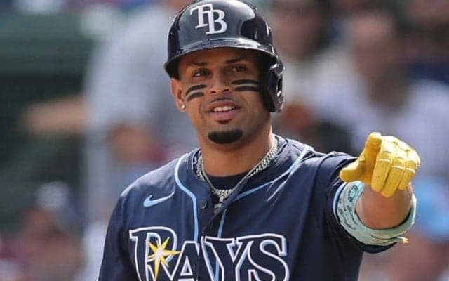 レイズFAのメジャー通算74発大砲　日米韓の争奪戦を制したのはマーリンズ！　楽天＆西武が獲得調査と報じられるもメジャー残留へ