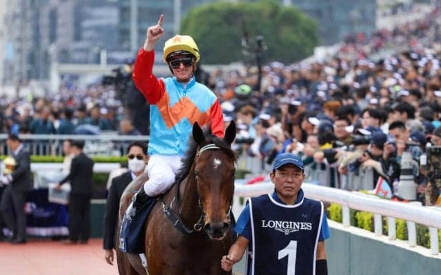 【香港スプリント】パートン「かなり前に行っていて驚いた」世界最強カーインライジングが16連勝