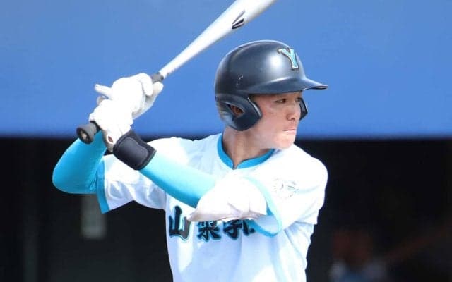 U15ジャパンの二刀流・山梨学院のショートストップが、再びセンバツの舞台で攻守に華麗なプレーに期待【高校野球界の逸材】