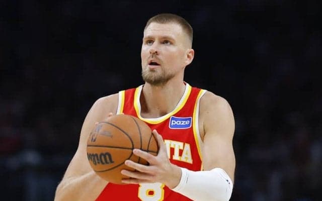 ホークスのクリスタプス・ポルジンギスが病気のため最低2週間を欠場へ