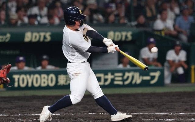鳴門の大黒柱が投打にわたり甲子園で躍動！秋は阿南光が優勝し、来年センバツでの活躍狙う！徳島県【25年高校野球プレーバック】