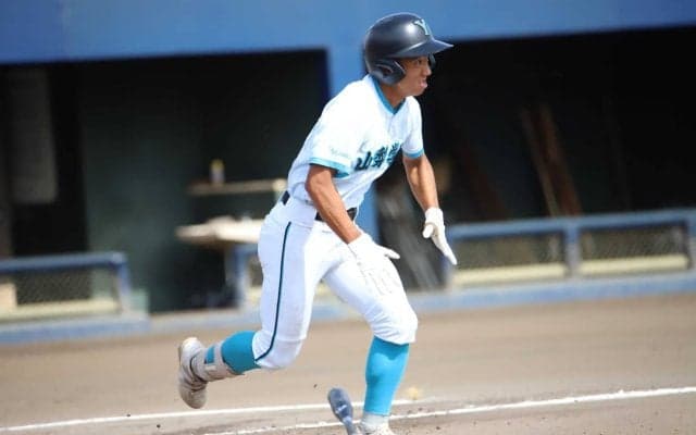 山梨学院・背番号14の4番・杉村の「武器」はバスターでの広角打法【高校野球界の逸材】
