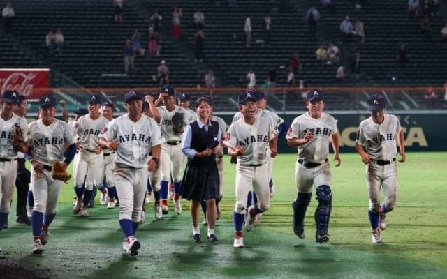 綾羽が初の甲子園で劇的勝利！滋賀学園、近江「2強」以外にも躍進！滋賀県【25年高校野球プレーバック】