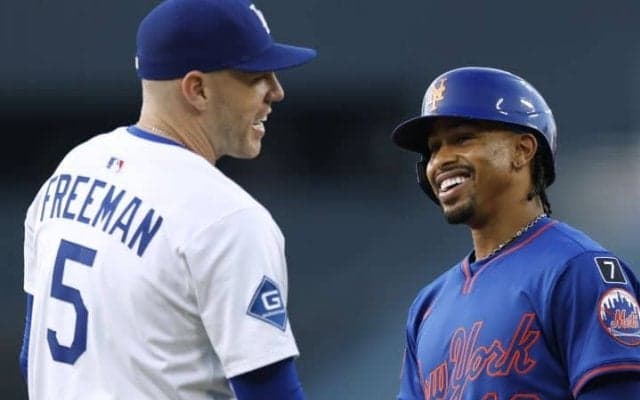 「競い合っているのはわかっているけど…」フリーマンが一塁で相手選手に話しかける理由「子供の遊びみたいなものさ」