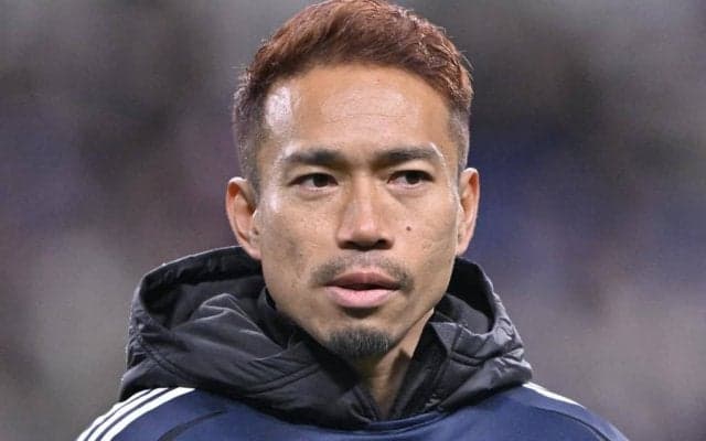 ｢ブラボー！｣｢可愛すぎて、平和になるかも｣日本代表DF長友佑都の美人妻・平愛梨、スラリ脚のぞく1日警察署長姿が沸騰｢逮捕してください｣