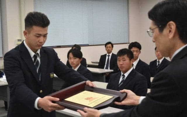 高知農「関わってくれた人のお陰」　センバツ21世紀枠候補校で決意