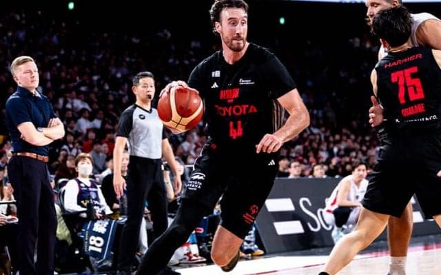 アルバルク東京、新戦力のフランク・カミンスキーが負傷離脱…フィーラーを期限付移籍で獲得