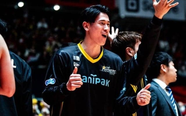B1茨城が練習生の村越圭佑と選手契約…GMは献身性評価、スクールコーチとしても活動