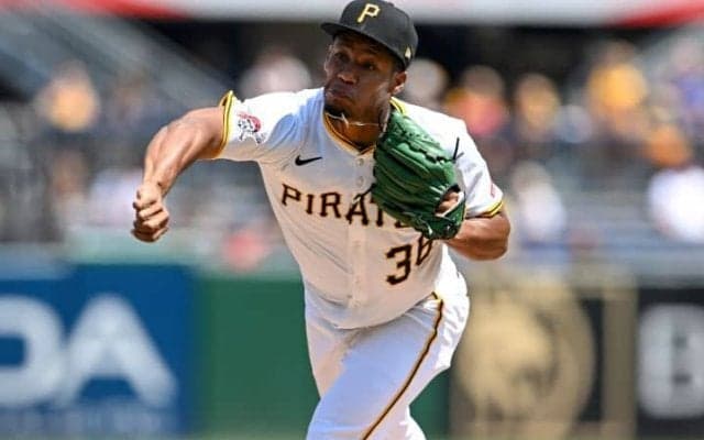 「何だ、このえげつないスライダーは！」虎の新たな「ミスターK」となるか　新助っ人、29歳剛腕にファン注目「救援ビンズバやな」