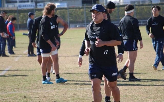 憧れの舞台で踏み出す一歩目。全力のハードワークでチームへの貢献を誓う