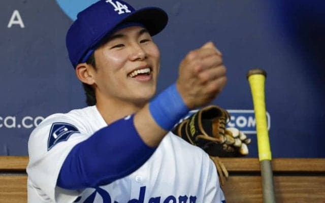 PSで打席ゼロでも満額ゲット　ド軍キム・ヘソンの潤う懐事情に韓国メディアも皮肉「“金持ちの家”の控えでも構わないのだ」