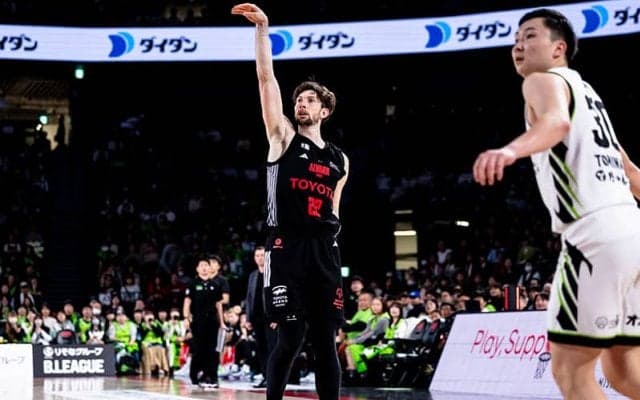 主導権握り続けたA東京が北海道の連勝を「12」でストップ…富永啓生の3点弾は炸裂ならず