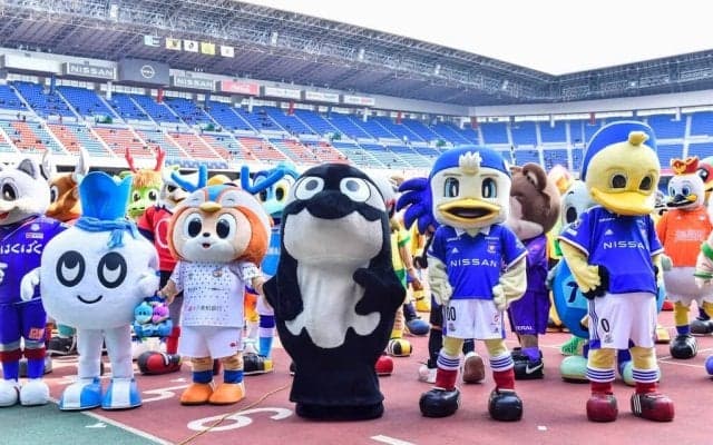 ｢攻め攻めのデザインですなぁ〜〜｣J1名古屋の新ユニフォームに賛否両論の大反響！｢予想以上に斬新過ぎた｣｢南米のチームにありそう｣｢アウェイ、シャチやんけ！｣