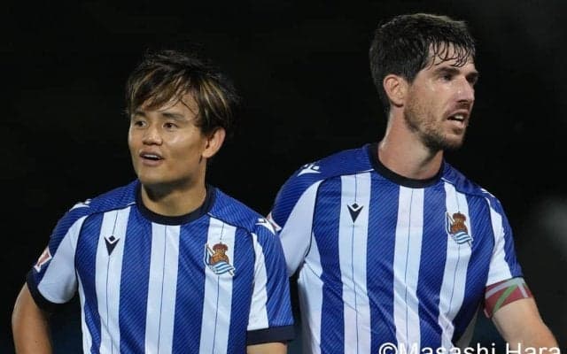 ｢初めて見たかも｣｢打点高いし上手すぎる｣ソシエダ久保建英が“プロキャリア初”渾身ジャンプからの技ありヘッド弾！ 開幕節以来のゴールに“謝罪”パフォーマンスも