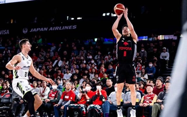 A東京・安藤周人が通算900本の3ポイント成功…「みんなのおかげで積み重ねられた記録です」と感謝