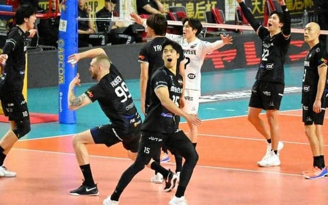 名古屋が4大会ぶりV、宮浦健人「最高です」　大阪Mは激闘制し優勝