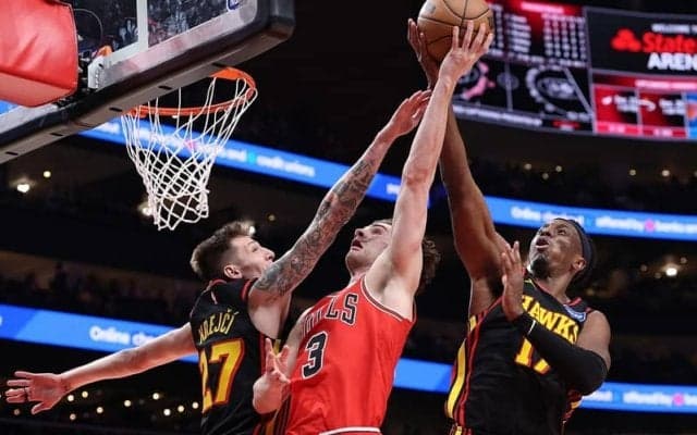 両チーム合わせて今季リーグ最多の計302得点…ブルズが敵地でホークスを下して3連勝