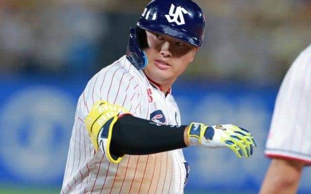 瀬戸際で決まった2年53億円も評価は“A＋”　米記者が村上宗隆の電撃契約を分析「二の足を踏んだ多くの球団が後悔するだろう」