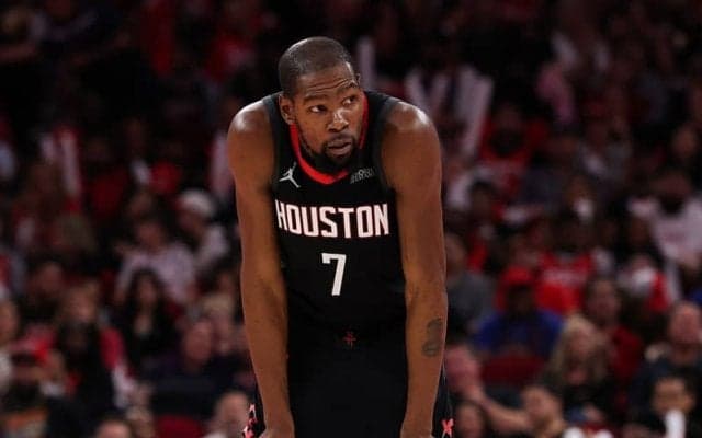 ケビン・デュラントがNBA史上3番目の速さで通算3万得点、5000リバウンド、5000アシストを突破