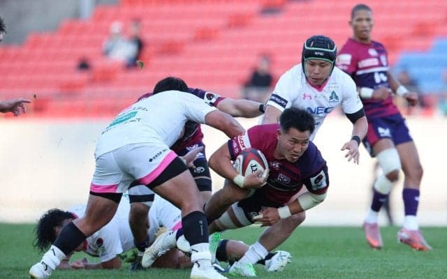 各駅停車のようにコツコツと。いぶし銀の輝きを放つ社員選手の節目