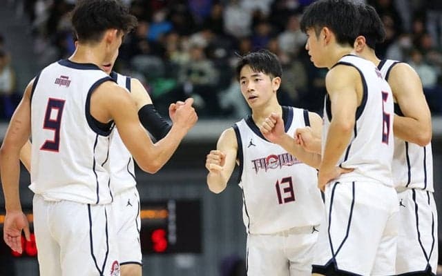 福大大濠が盤石の初戦突破…片峯コーチが説く「高い基準」と榎木キャプテンが語る『OUR TURN』の覚悟