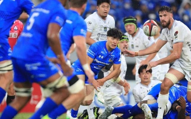 「緊張する暇もなかった」突然の出番。リーグワンデビューは雨中の15分間