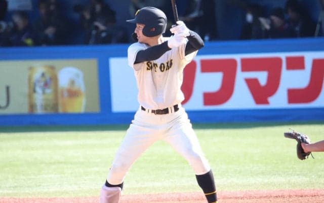 崇徳の1番捕手は、元阪神の好打者にそっくり！打って守って走って、三振ゼロのスーパー主将【高校野球界の逸材】