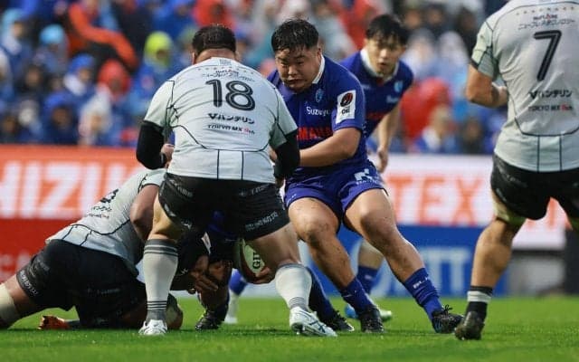 敗戦の中での光明。新人離れした23歳がスクラムで新風を吹き込む