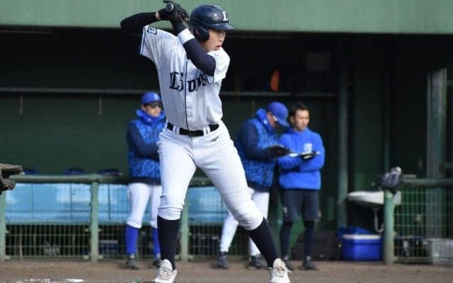 小6で破格の183センチ＆87キロ　問答無用で「外野が下がる」…元プロも認める“技術”