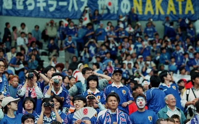 サッカー日本代表のスタンドは来年ブルーに染まるか すっかり冷めたワールドカップ観戦熱