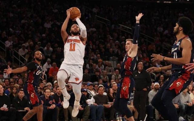 ニックスがクリスマスゲーム3連勝…17点差を挽回してキャバリアーズに逆転勝利