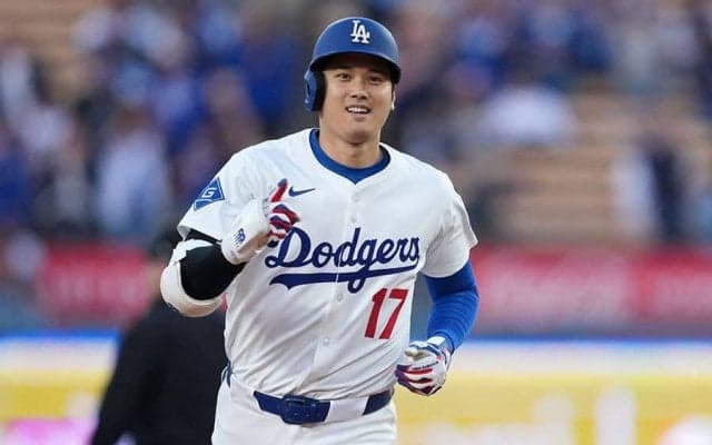 大谷翔平、米「タイム」誌の表紙に抜擢　“2025年の顔”…トランプ大統領、AIとともに