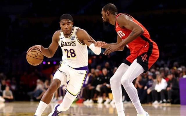 レイカーズがロケッツとのクリスマスゲームに完敗…今季初の3連敗、八村塁は無得点