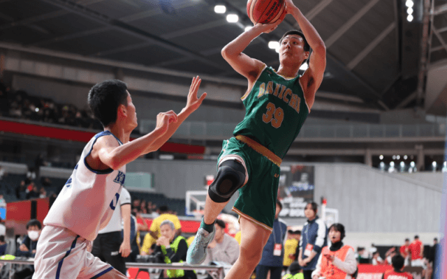 福岡第一がウインターカップベスト8進出…正智深谷の粘り退け第4Qに一気に加速、藤田悠暉が25得点