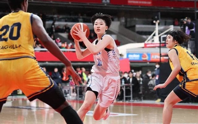 桜花学園・勝部璃子「大事な場面で決めるのがエース」指揮官の言葉胸に躍動…ウインターカップ4年ぶり4強
