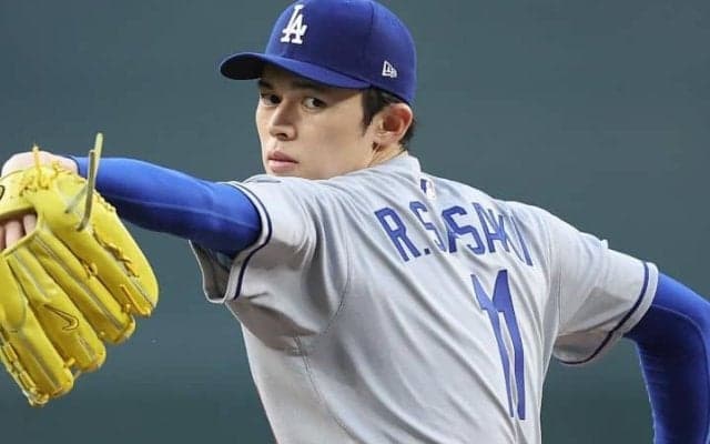 先発復活の鍵は“新球種の開発”　ド軍2年目での完全覚醒を求められる佐々木朗希の課題「ササキをより効果的な投手にさせる」