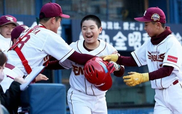 東北の小6逸材が“豪快アーチ”　新打法で開花…スイング軌道を変えた元プロ監督の助言