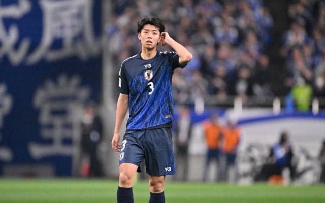 ｢え、やっぱヘラヘラしてない？｣トッテナム所属の21歳DF高井幸大が待望の移籍後初ベンチ入り！ 公開されたスタジアム入り映像に｢高井くんやはり大物だ｣